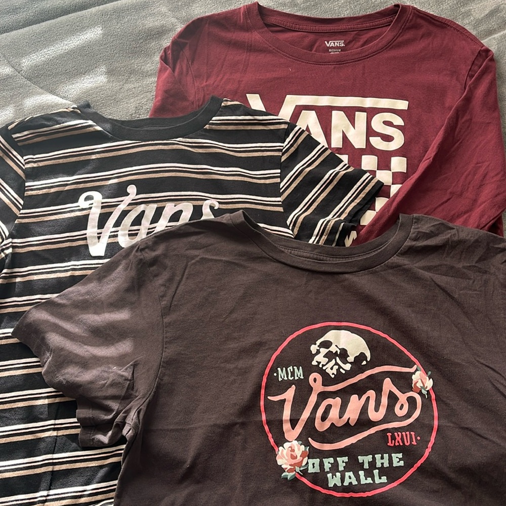 M/XL Vans shirts